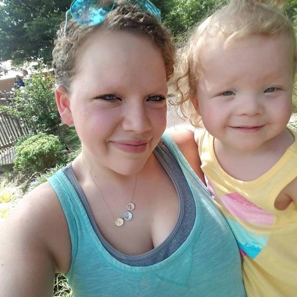 Meet your Posher, Candace